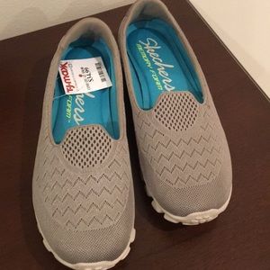 Skechers Memory Foam Shoes Size 7 1/2